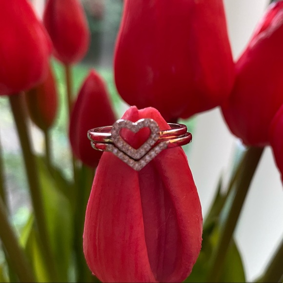 Sterling Silver CZ Heart Ring Set, Size 6 - Picture 7 of 8